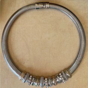 Necklace with magnetic clasp